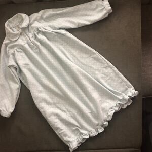 Pottery Barn Flannel Night Gown size 6 polka dot blue white